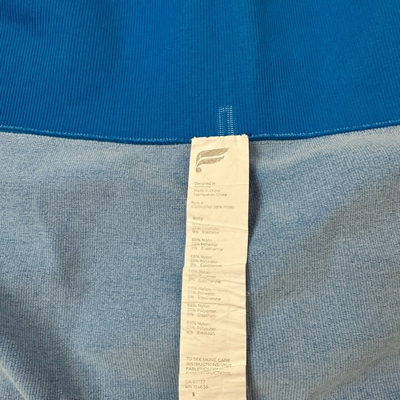 Fabletics biker shorts - Picture 3 of 9